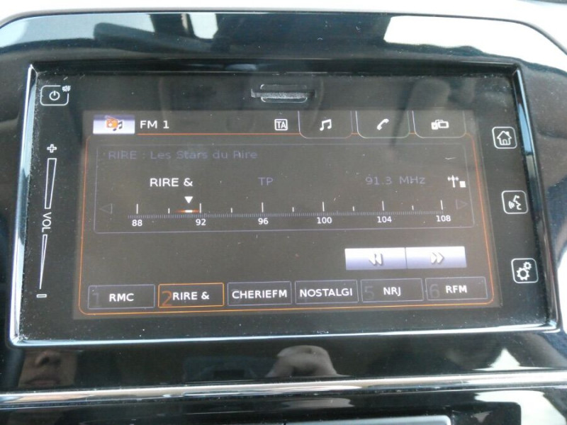 Photo 19 de l'offre de SUZUKI VITARA 1.4 BOOSTERJET 129 BVM6 HYBRID PRIVILEGE Caméra à 14950€ chez Mérignac auto