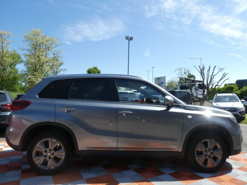 Photo 6 de l'offre de SUZUKI VITARA 1.4 BOOSTERJET 129 BVM6 HYBRID PRIVILEGE Caméra à 14950€ chez Mérignac auto