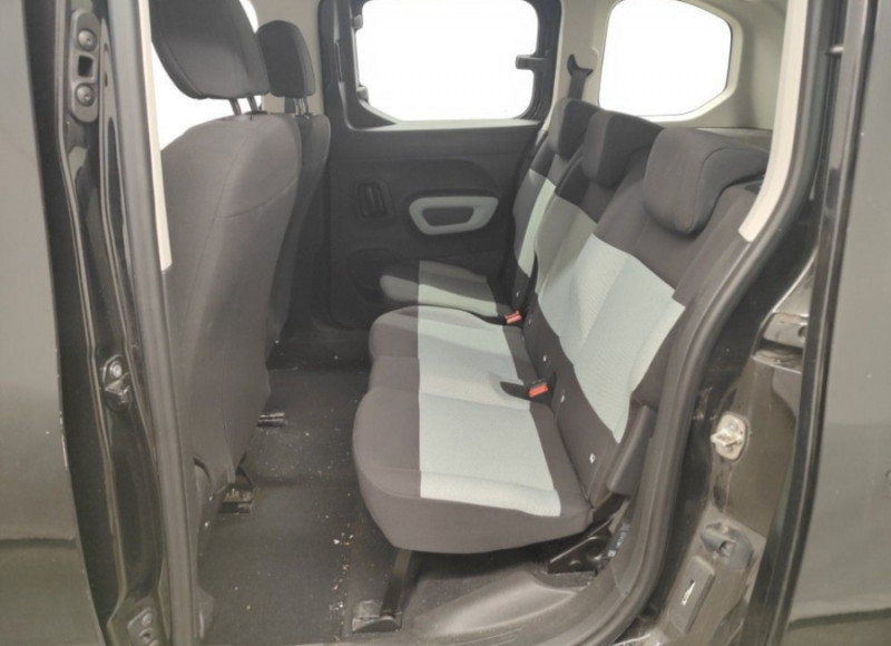 Photo 6 de l'offre de CITROEN BERLINGO 1.2 PureTech 110 BVM6 LIVE Bluetooth à 15750€ chez Mérignac auto