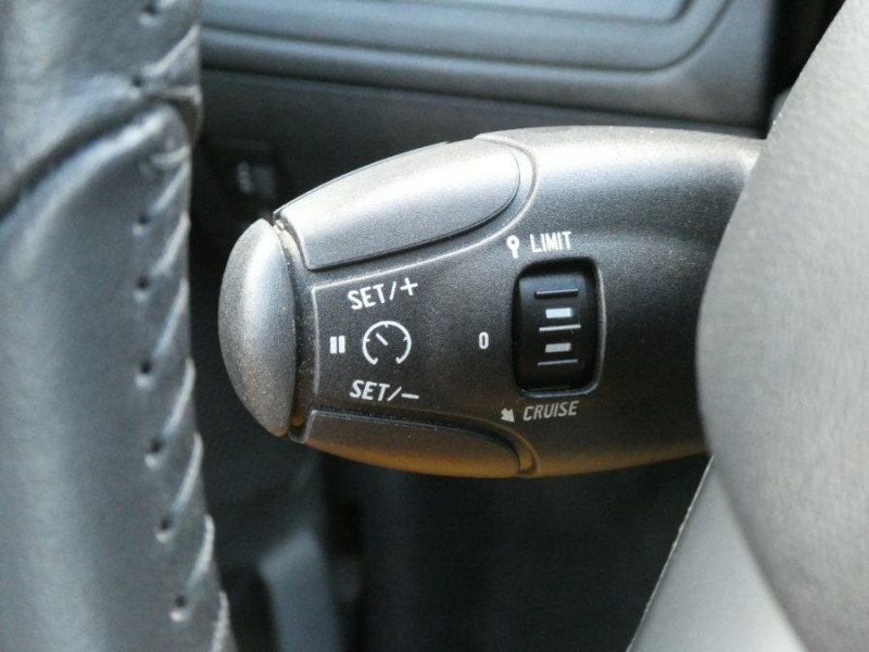 Photo 29 de l'offre de PEUGEOT 208 1.2 PureTech 82 ACTIVE BUSINESS GPS Radar à 10970€ chez Mérignac auto