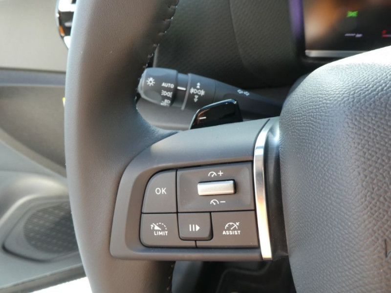 Photo 16 de l'offre de CITROEN C4 1.5 BlueHDi 130 EAT8 MAX Camera ADML JA18 à 26450€ chez Mérignac auto