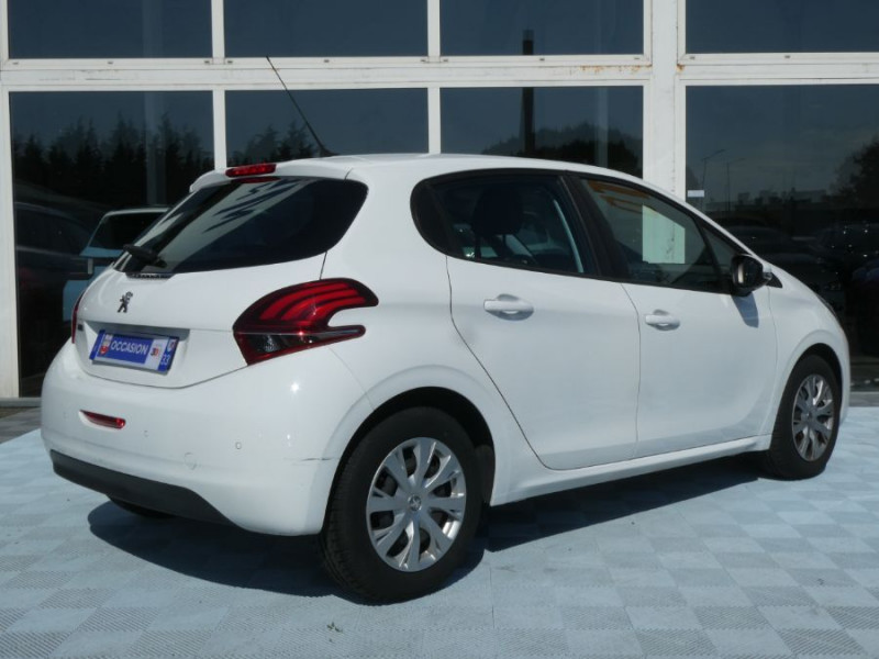 Photo 10 de l'offre de PEUGEOT 208 1.2 PureTech 82 ACTIVE BUSINESS GPS Radar à 10970€ chez Mérignac auto