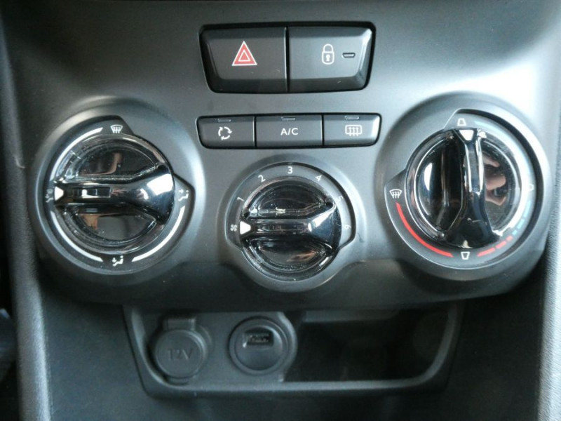 Photo 30 de l'offre de PEUGEOT 208 1.2 PureTech 82 ACTIVE BUSINESS GPS Radar à 10970€ chez Mérignac auto