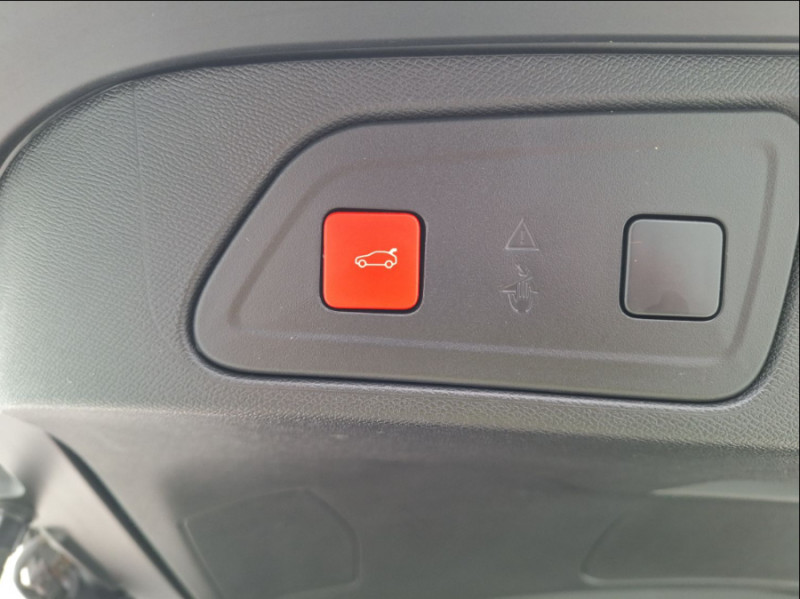 Photo 8 de l'offre de CITROEN C5 AIRCROSS 1.5 BlueHDi 130 EAT8 SHINE PLUS TOE JA19 Hayon EL. à 24950€ chez Mérignac auto