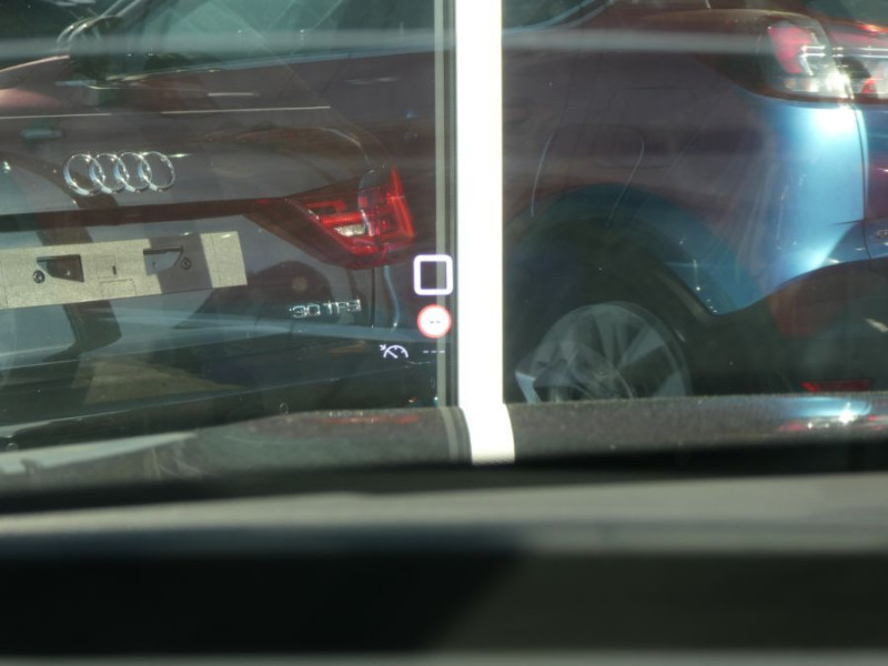 Photo 26 de l'offre de CITROEN C4 1.5 BlueHDi 130 EAT8 MAX Camera ADML JA18 à 26450€ chez Mérignac auto