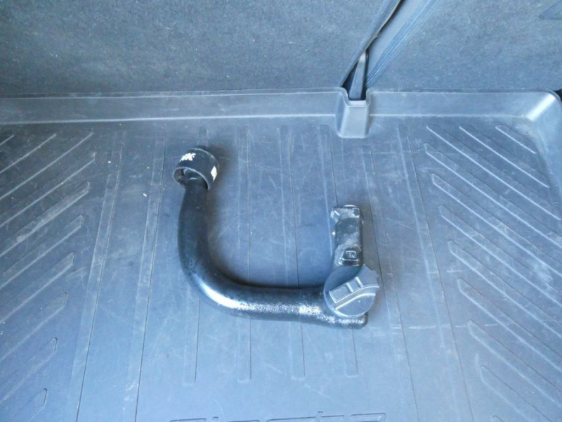 Photo 6 de l'offre de FORD FIESTA 1.0 Flexifuel 95 BVM6 ST-LINE 5P Camera Key Less JA17 Attel. à 15950€ chez Mérignac auto