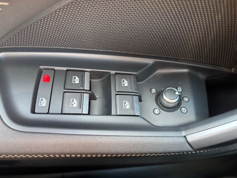 Photo 17 de l'offre de AUDI A3 SPORTBACK SPORTBACK New IV 35 TDI 150 S Tronic 7 S LINE Int + Ext. TOIT Ouvrant SC JA18 à 38890€ chez Mérignac auto