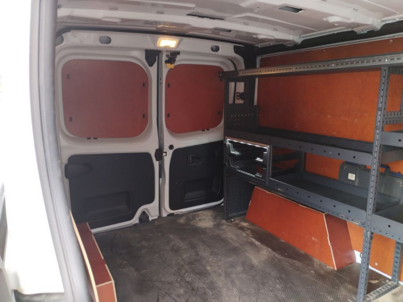 Photo 5 de l'offre de RENAULT TRAFIC FOURGON III 1.6 DCi 120 BV6 L2H1 2T9 1200 GRAND CONFORT 21450.H.T à 21450€ chez Mérignac auto