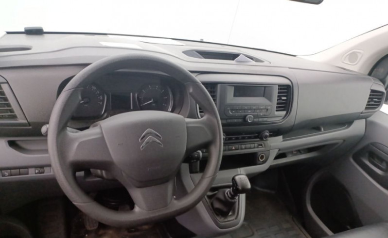 Photo 10 de l'offre de CITROEN JUMPY XL 2.0 BlueHDi 120 BVM6 CLUB Bluetooth Attel. 17970HT à 17970€ chez Mérignac auto