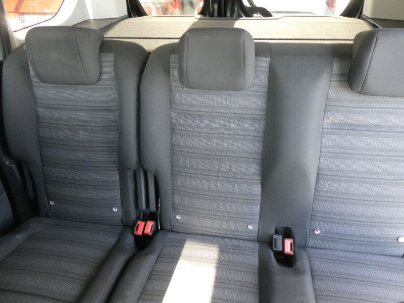 Photo 17 de l'offre de OPEL COMBO LIFE 1.5 DIESEL 130 BVM6 EDITION GPS Radar à 17450€ chez Mérignac auto