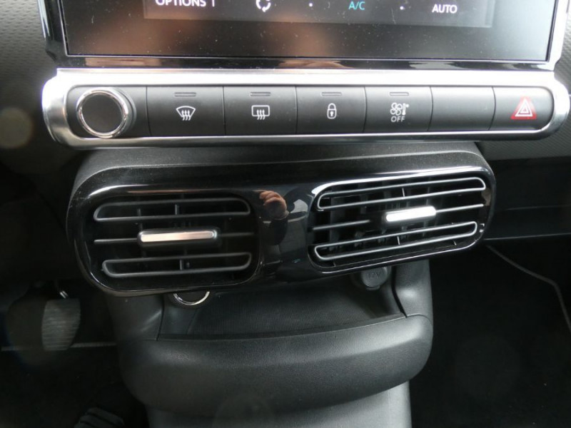 Photo 28 de l'offre de CITROEN C4 CACTUS 1.2 PureTech 130 BV6 SHINE TOIT Pano Camera JA17 à 13450€ chez Mérignac auto