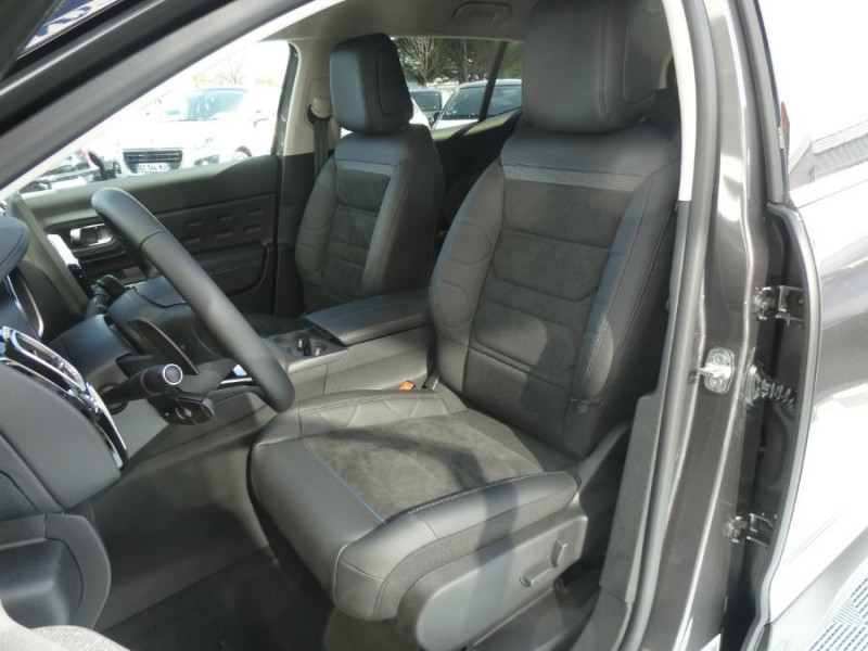 Photo 5 de l'offre de CITROEN C5 AIRCROSS NEW (2) 1.5 BlueHDi 130 EAT8 MAX Bi Ton à 30450€ chez Mérignac auto