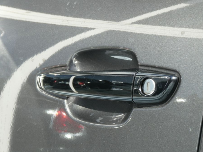 Photo 40 de l'offre de CITROEN C5 AIRCROSS NEW (2) 1.5 BlueHDi 130 EAT8 MAX Bi Ton à 30450€ chez Mérignac auto