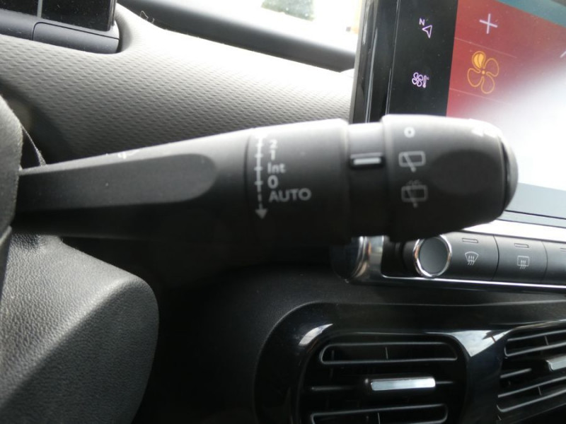 Photo 29 de l'offre de CITROEN C4 CACTUS 1.2 PureTech 130 BV6 SHINE TOIT Pano Camera JA17 à 13450€ chez Mérignac auto