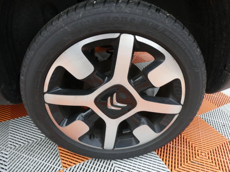 Photo 32 de l'offre de CITROEN C4 CACTUS 1.2 PureTech 130 BV6 SHINE TOIT Pano Camera JA17 à 13450€ chez Mérignac auto