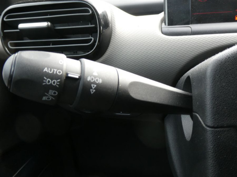 Photo 30 de l'offre de CITROEN C4 CACTUS 1.2 PureTech 130 BV6 SHINE TOIT Pano Camera JA17 à 13450€ chez Mérignac auto