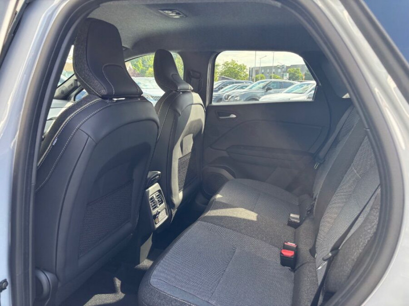 Photo 20 de l'offre de RENAULT SYMBIOZ II 1.6 E-TECH 145 EDC FULL HYBRID TECHNO GPS 10.4" Camera Radars à 30950€ chez Mérignac auto