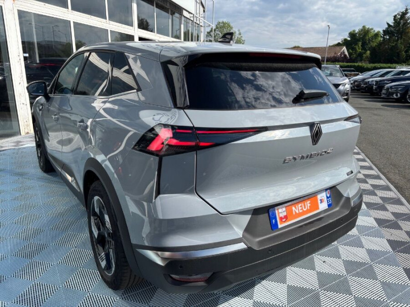 Photo 15 de l'offre de RENAULT SYMBIOZ II 1.6 E-TECH 145 EDC FULL HYBRID TECHNO GPS 10.4" Camera Radars à 30950€ chez Mérignac auto