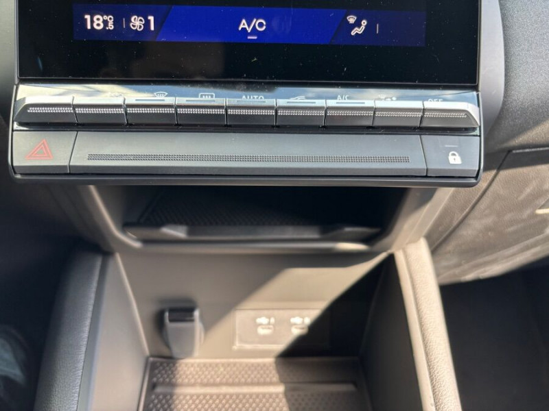 Photo 36 de l'offre de RENAULT SYMBIOZ II 1.6 E-TECH 145 EDC FULL HYBRID TECHNO GPS 10.4" Camera Radars à 30950€ chez Mérignac auto