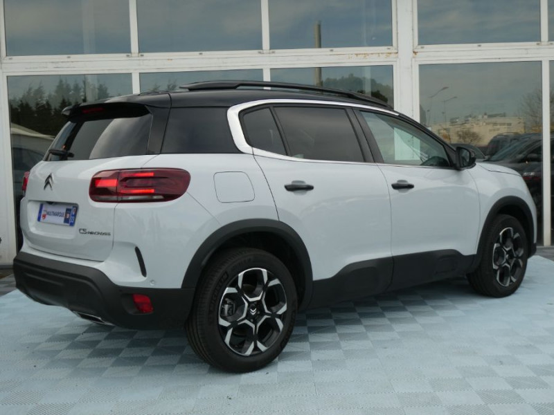 Photo 3 de l'offre de CITROEN C5 AIRCROSS NEW (2) 1.5 BlueHDi 130 EAT8 MAX Bi Ton à 30450€ chez Mérignac auto