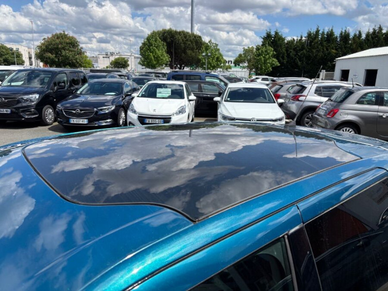 Photo 38 de l'offre de CITROEN C4 CACTUS 1.2 PureTech 130 BV6 SHINE TOIT Pano Camera JA17 à 13450€ chez Mérignac auto