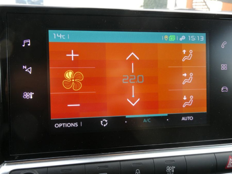 Photo 20 de l'offre de CITROEN C4 CACTUS 1.2 PureTech 130 BV6 SHINE TOIT Pano Camera JA17 à 13450€ chez Mérignac auto