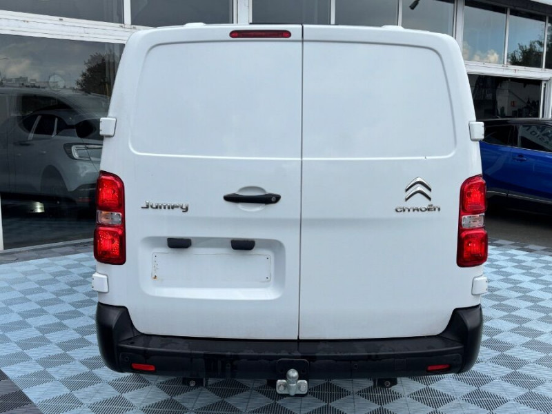 Photo 7 de l'offre de CITROEN JUMPY XL 2.0 BlueHDi 120 BVM6 CLUB Bluetooth Attel. 16480 H.T. à 16480€ chez Mérignac auto