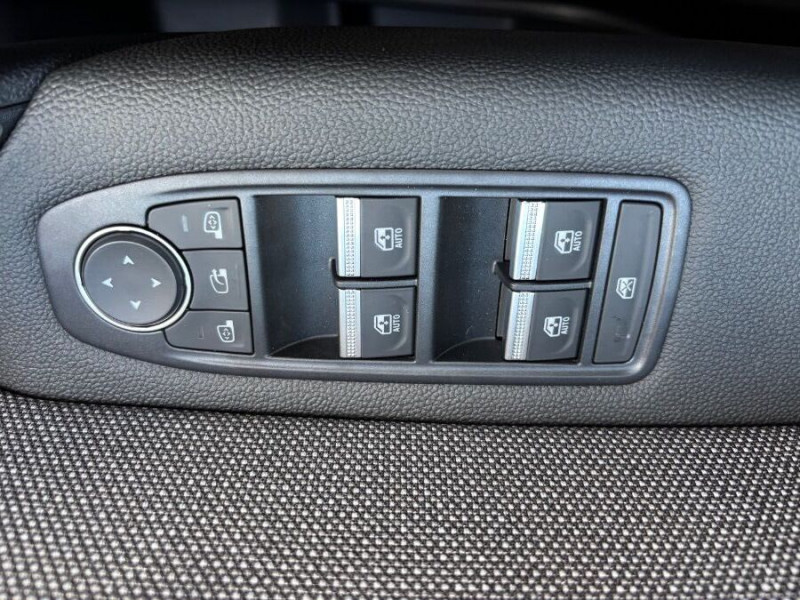 Photo 33 de l'offre de RENAULT SYMBIOZ II 1.6 E-TECH 145 EDC FULL HYBRID TECHNO GPS 10.4" Camera Radars à 30950€ chez Mérignac auto