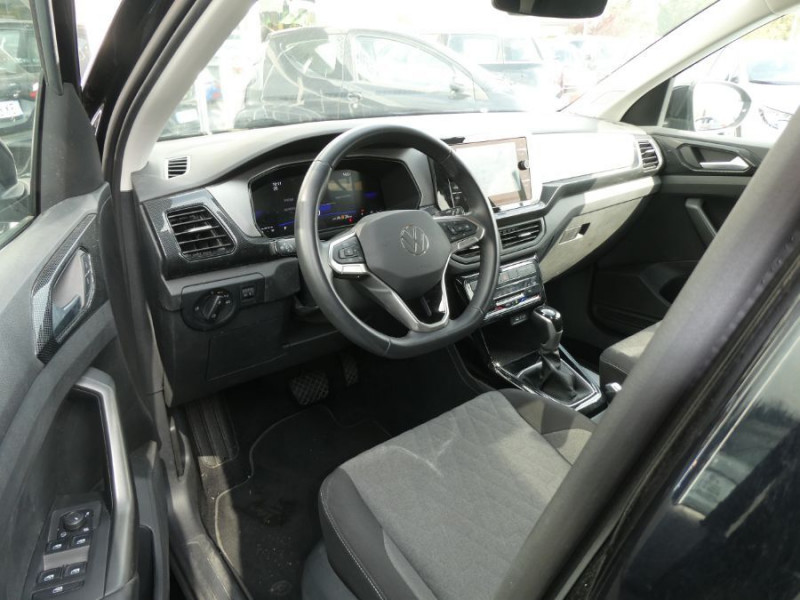 Photo 12 de l'offre de VOLKSWAGEN T-CROSS 1.0 TSI 110 DSG7 LIFE PACK COCKPIT CarPlay Radars ACC RER Privacy Glass à 23790€ chez Mérignac auto