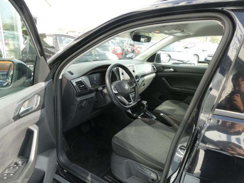 Photo 13 de l'offre de VOLKSWAGEN T-CROSS 1.0 TSI 110 DSG7 LIFE PACK COCKPIT CarPlay Radars ACC RER Privacy Glass à 23790€ chez Mérignac auto