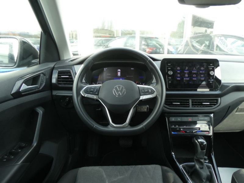 Photo 4 de l'offre de VOLKSWAGEN T-CROSS 1.0 TSI 110 DSG7 LIFE PACK COCKPIT CarPlay Radars ACC RER Privacy Glass à 23790€ chez Mérignac auto