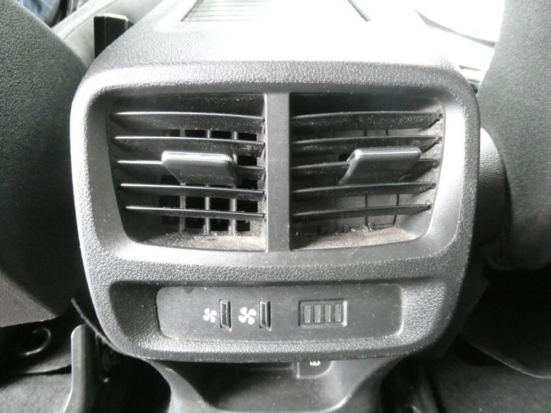 Photo 20 de l'offre de PEUGEOT RIFTER 1.5 BlueHDi 100 BVM6 GT JA17 CarPlay ADML Radars à 21950€ chez Mérignac auto