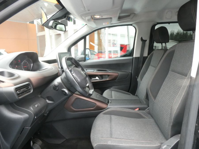Photo 12 de l'offre de PEUGEOT RIFTER 1.5 BlueHDi 100 BVM6 GT JA17 CarPlay ADML Radars à 21950€ chez Mérignac auto
