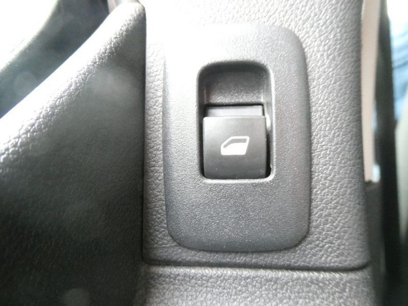 Photo 22 de l'offre de PEUGEOT RIFTER 1.5 BlueHDi 100 BVM6 GT JA17 CarPlay ADML Radars à 21950€ chez Mérignac auto