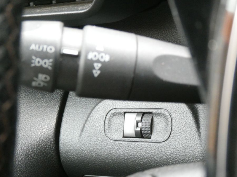 Photo 31 de l'offre de PEUGEOT RIFTER 1.5 BlueHDi 100 BVM6 GT JA17 CarPlay ADML Radars à 21950€ chez Mérignac auto