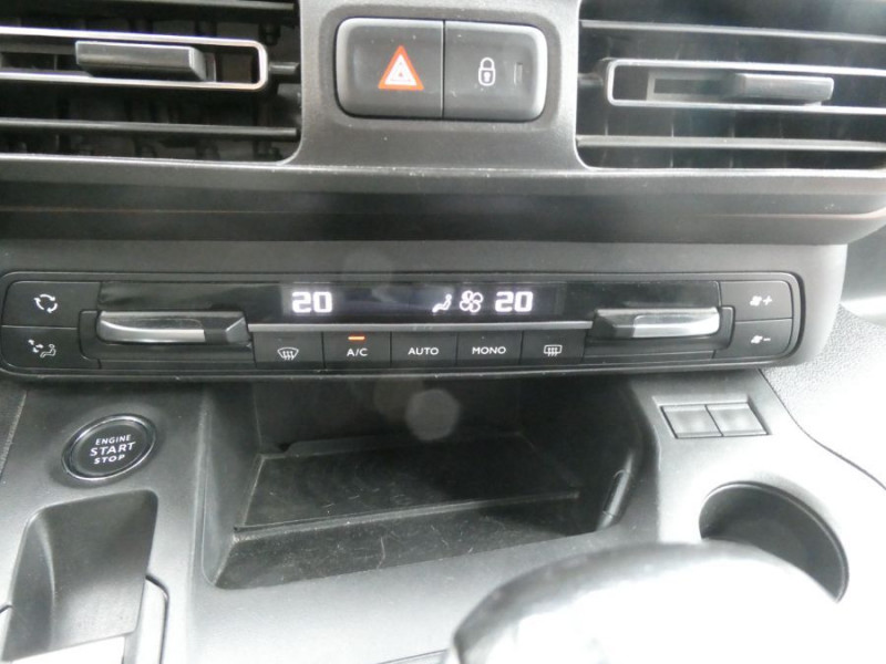Photo 36 de l'offre de PEUGEOT RIFTER 1.5 BlueHDi 100 BVM6 GT JA17 CarPlay ADML Radars à 21950€ chez Mérignac auto