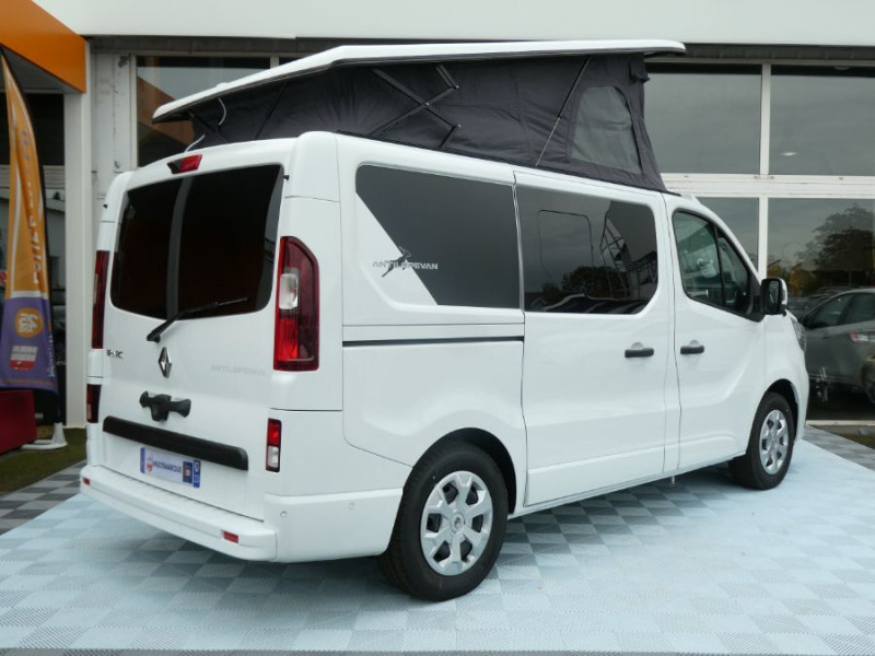 Photo 2 de l'offre de RENAULT TRAFIC VAN ANTILOPE VAN Aménagé FLEX5 Millénium 2.0 DCi 150 BVM6 L1 GD CFT à 59900€ chez Mérignac auto