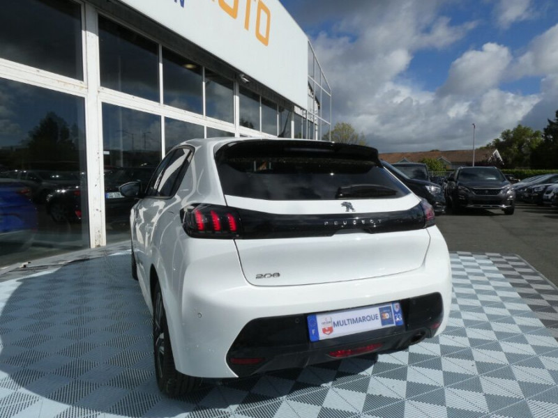 Photo 11 de l'offre de PEUGEOT 208 II 1.5 BlueHDi 100 BVM6 ALLURE GPS RS JA16 à 15450€ chez Mérignac auto
