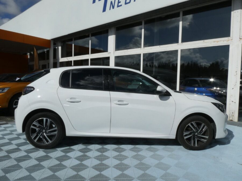 Photo 12 de l'offre de PEUGEOT 208 II 1.5 BlueHDi 100 BVM6 ALLURE GPS RS JA16 à 15450€ chez Mérignac auto