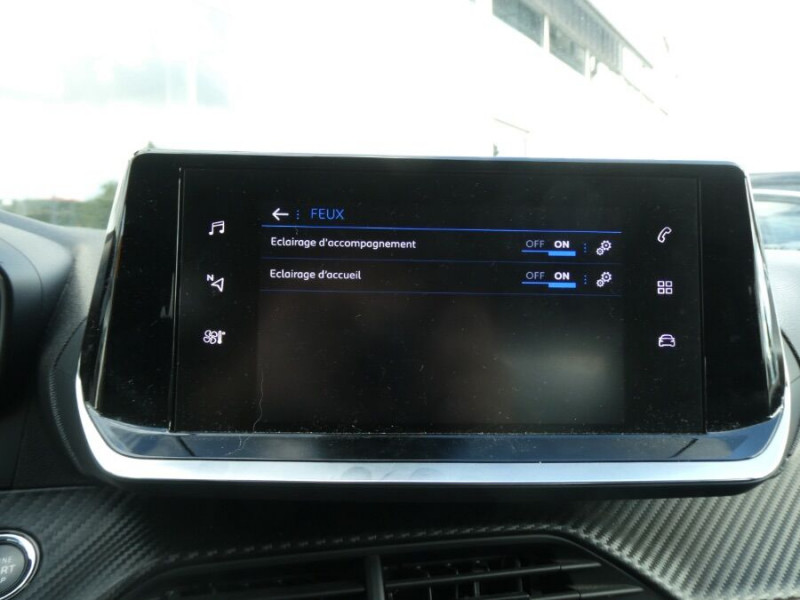 Photo 23 de l'offre de PEUGEOT 208 II 1.5 BlueHDi 100 BVM6 ALLURE GPS RS JA16 à 15450€ chez Mérignac auto