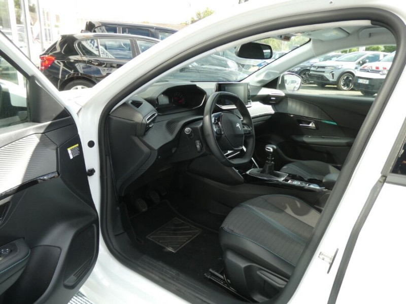 Photo 16 de l'offre de PEUGEOT 208 II 1.5 BlueHDi 100 BVM6 ALLURE GPS RS JA16 à 15450€ chez Mérignac auto