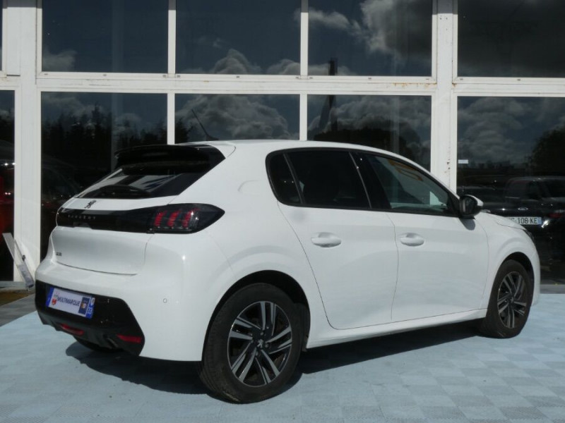 Photo 3 de l'offre de PEUGEOT 208 II 1.5 BlueHDi 100 BVM6 ALLURE GPS RS JA16 à 15450€ chez Mérignac auto