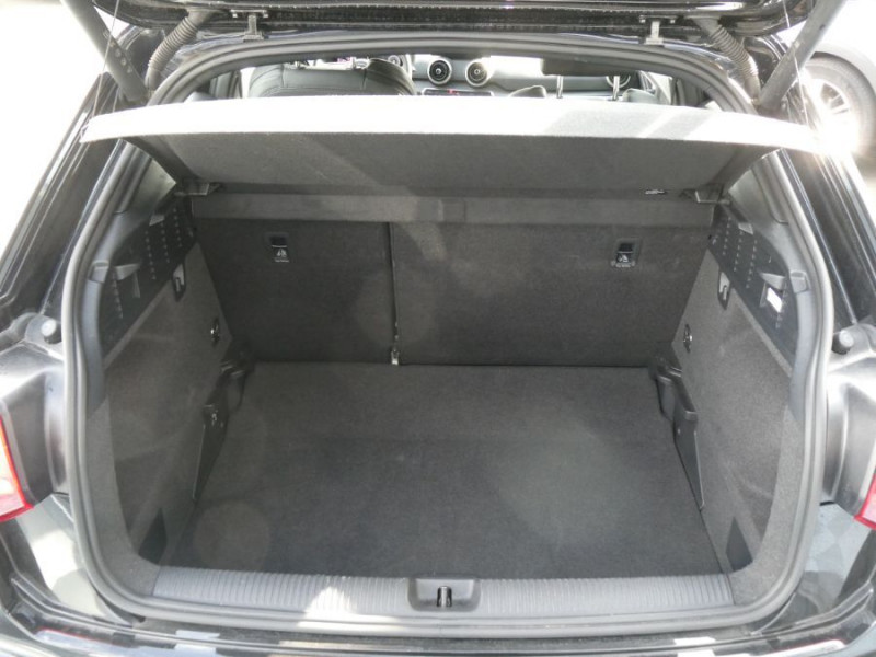 Photo 18 de l'offre de AUDI Q2 New 35 TDI 150 S-Tronic S LINE Int+Ext JA19 Camera Key Less Gtie 04/29 à 36790€ chez Mérignac auto