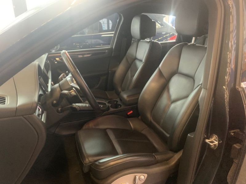 Photo 13 de l'offre de PORSCHE MACAN II 3.0 V6 S 354 PDK TOE PDLS SEM JA19 1ère Main à 57900€ chez Mérignac auto