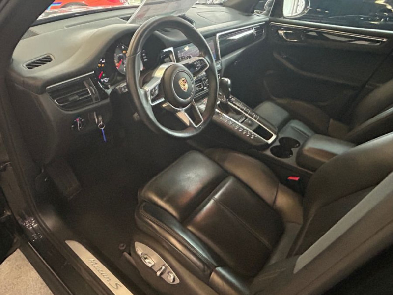 Photo 12 de l'offre de PORSCHE MACAN II 3.0 V6 S 354 PDK TOE PDLS SEM JA19 1ère Main à 57900€ chez Mérignac auto
