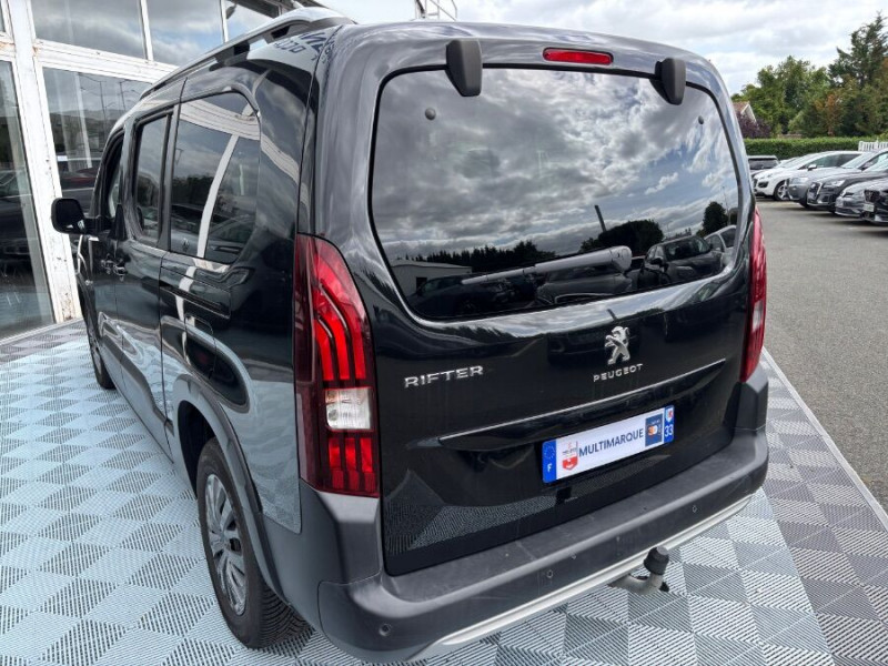 Photo 7 de l'offre de PEUGEOT RIFTER XL LONG 1.5 BlueHDi 100 ALLURE 7PL GPS Attel. à 19490€ chez Mérignac auto