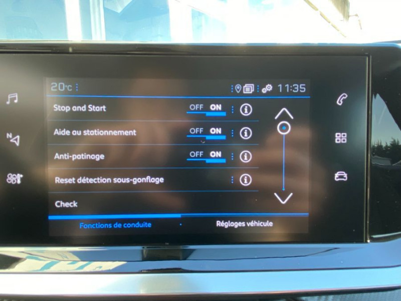 Photo 18 de l'offre de PEUGEOT 2008 II 1.5 BlueHDi 130 EAT8 ALLURE PACK GPS Camera à 23450€ chez Mérignac auto