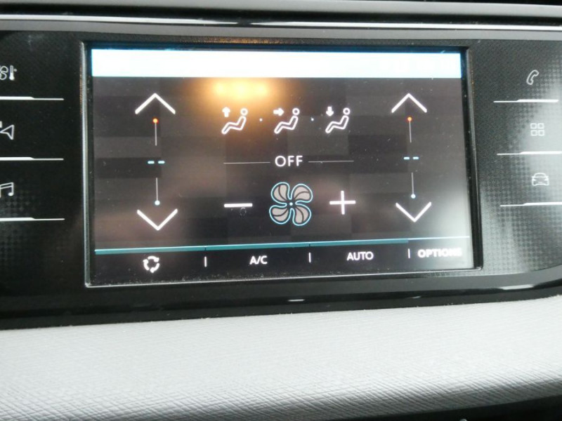 Photo 17 de l'offre de CITROEN GRAND C4 SPACETOURER 1.2 PureTech 130 BVM6 PACK CarPlay SC Privacy Glass Attel. 7PL à 17950€ chez Mérignac auto