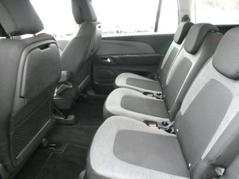 Photo 9 de l'offre de CITROEN GRAND C4 SPACETOURER 1.2 PureTech 130 BVM6 PACK CarPlay SC Privacy Glass Attel. 7PL à 17950€ chez Mérignac auto