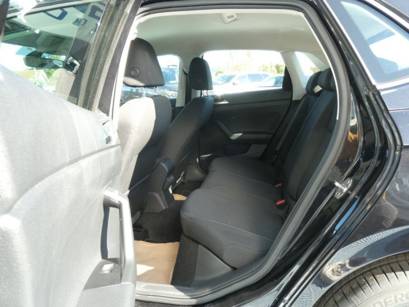 Photo 15 de l'offre de VOLKSWAGEN POLO VI 1.6 TDI 95 CONFORTLINE GPS Radars à 15980€ chez Mérignac auto